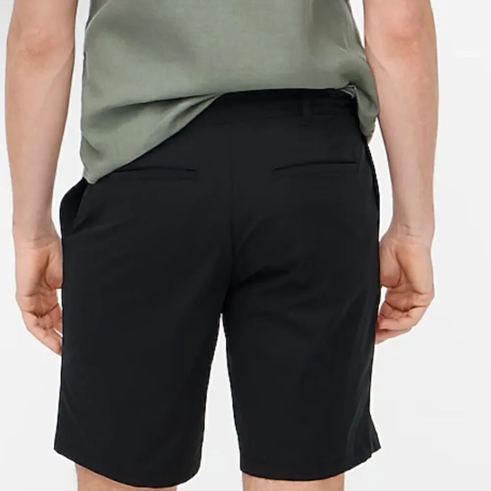 J. Crew Factory 9" tech short - Picture 4 of 7